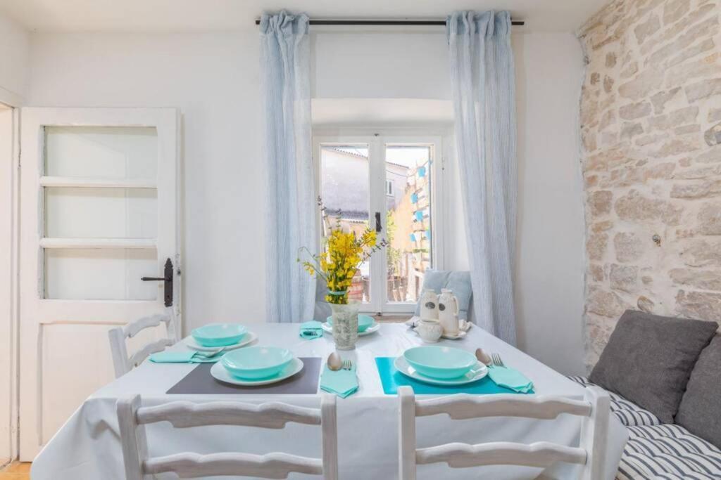 Casa Di Pietra Matelici Villa Divšići Eksteriør billede